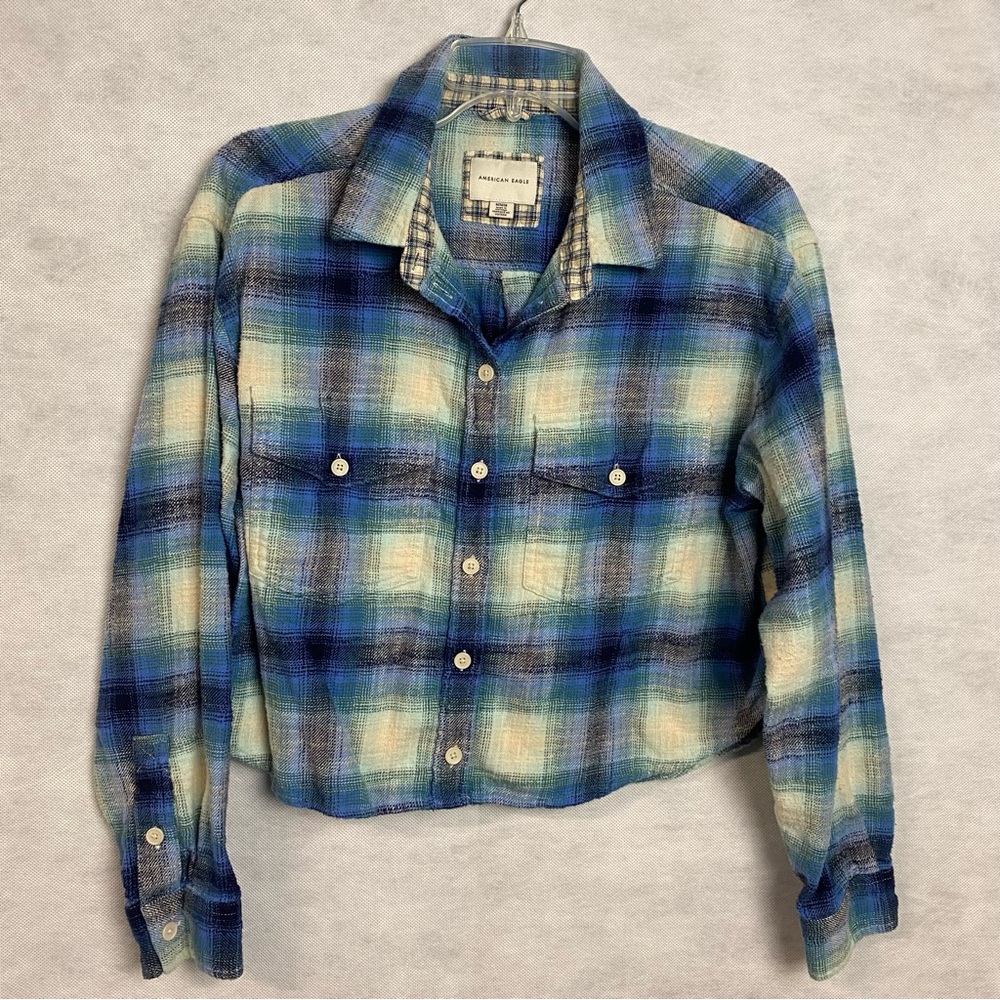 American Eagle Flannel Plaid Button Down Cropped Shirt Blue Medium